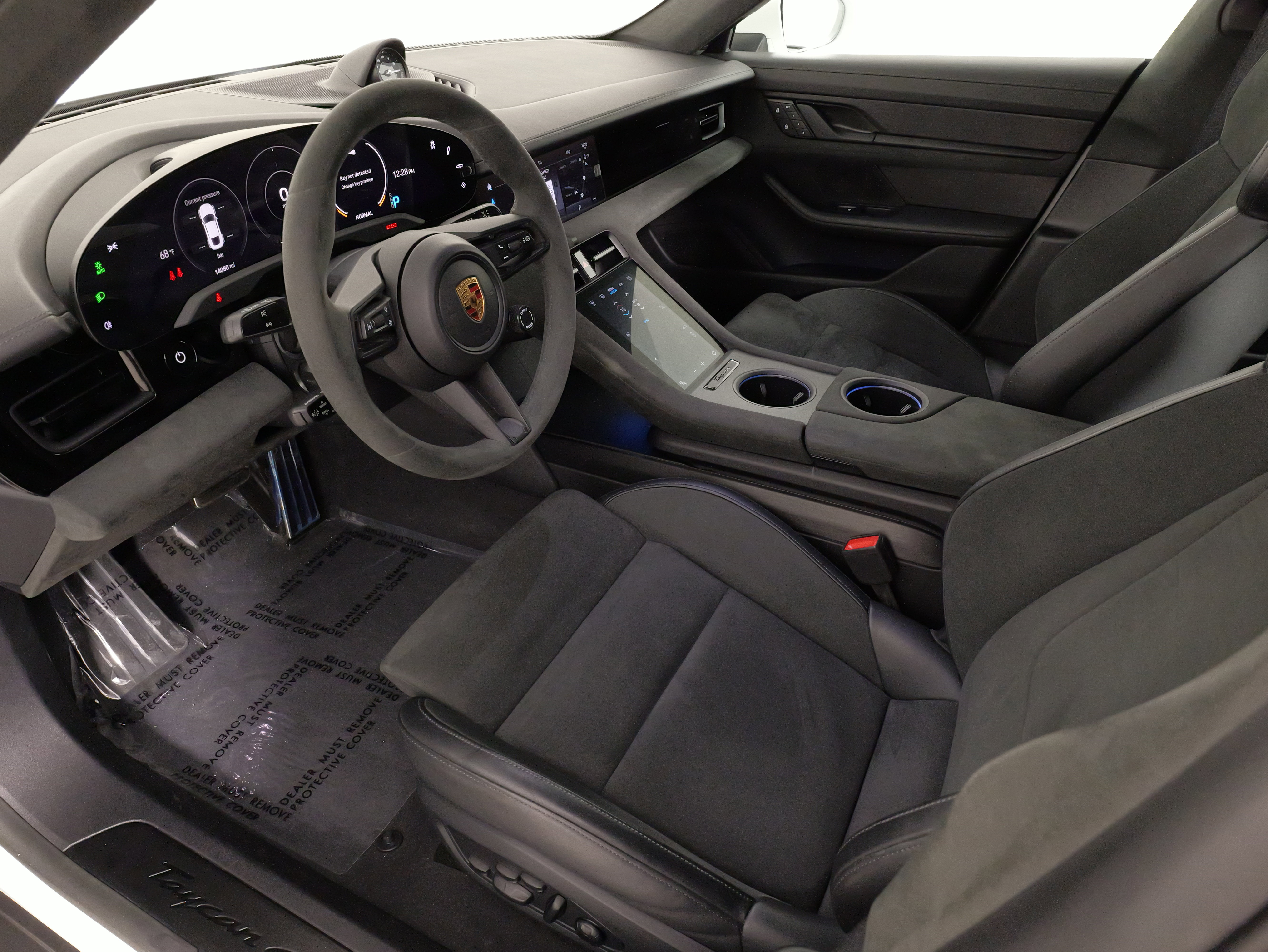 Used 2023 Porsche Taycan GTS image 28