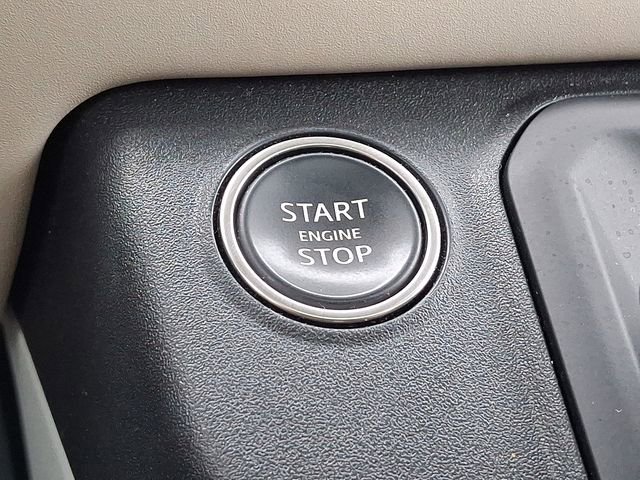 Used 2024 Land Rover Defender 90 X-Dynamic SE AWD/4WD image 25