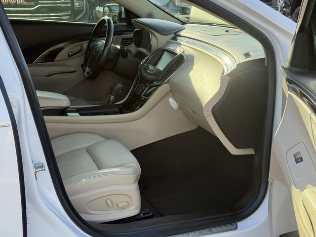 Used 2016 Buick LaCrosse Leather FWD image 16