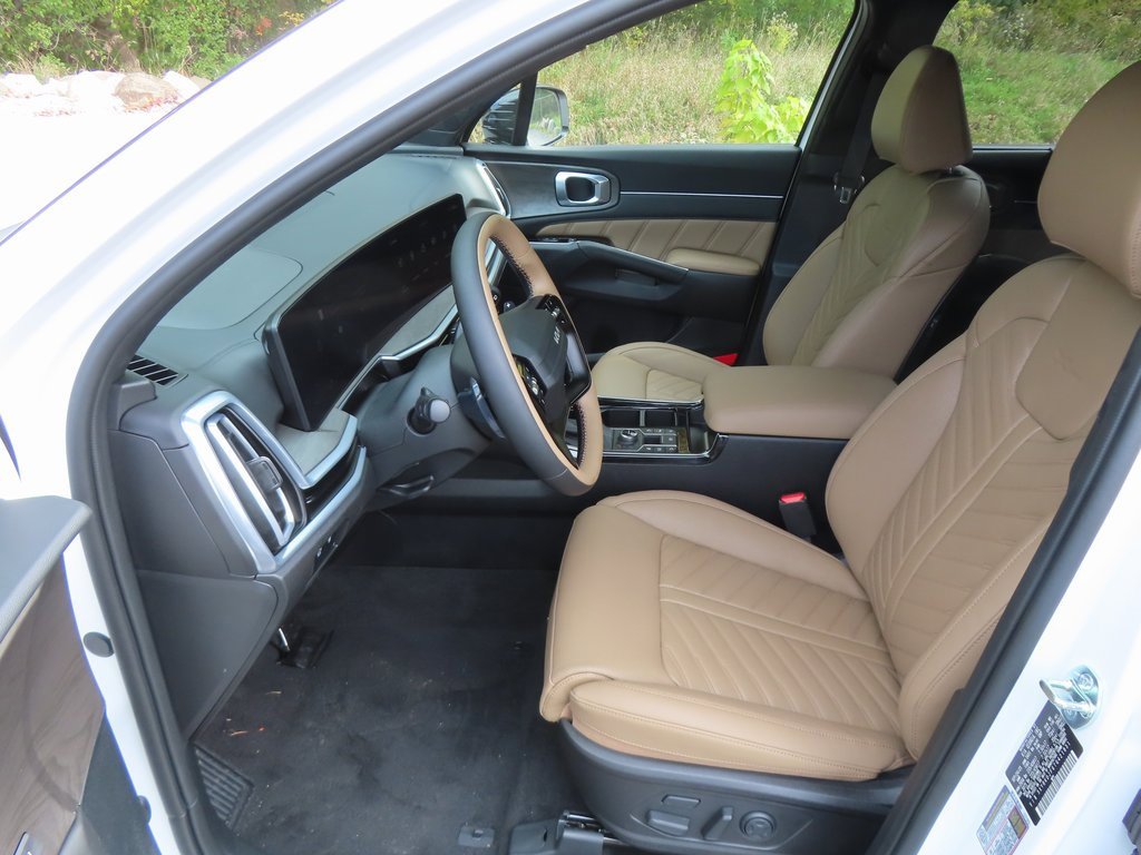 New 2026 Kia Sorento SX Prestige w/ Olive Brown Leather Package image 23