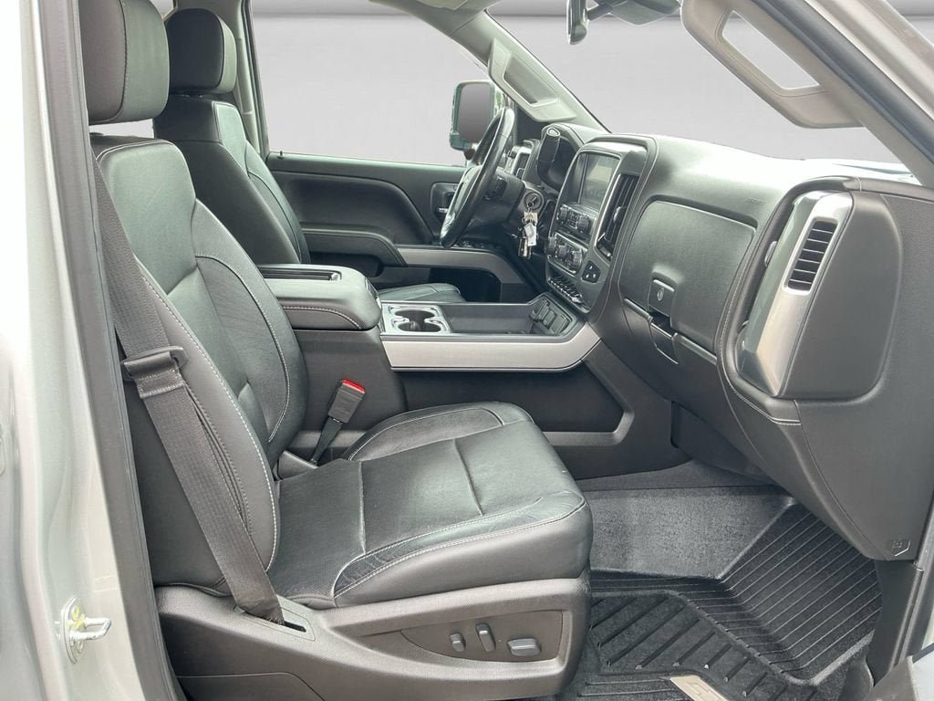 Used 2019 Chevrolet Silverado 3500 LTZ w/ Duramax Plus Package AWD/4WD image 15