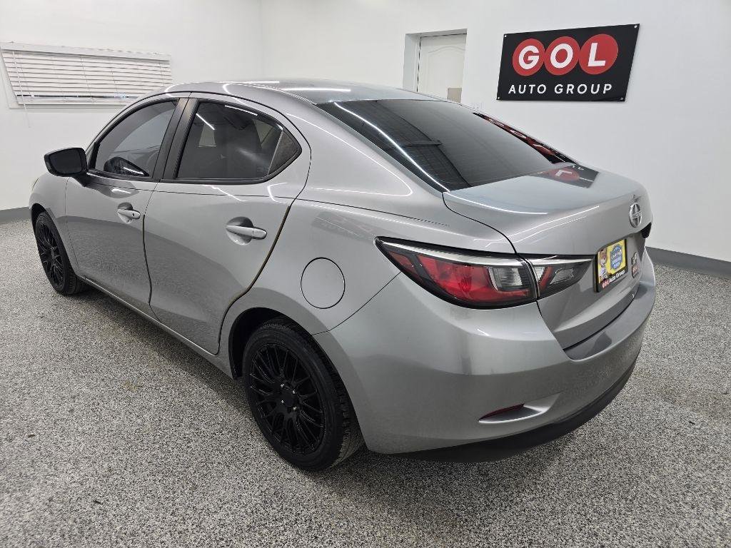Used 2016 Scion iA FWD image 5