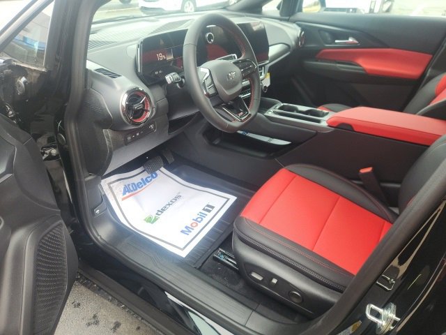 New 2025 Chevrolet Equinox EV RS image 17