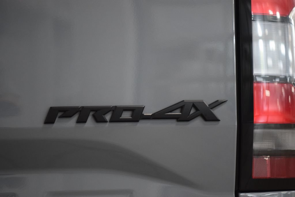 Used 2024 Nissan Frontier PRO-4X w/ Pro Premium Package AWD/4WD image 18