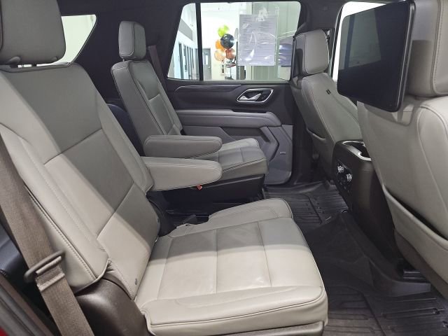 Used 2021 GMC Yukon SLT w/ Rear Media and Nav Package AWD/4WD image 14