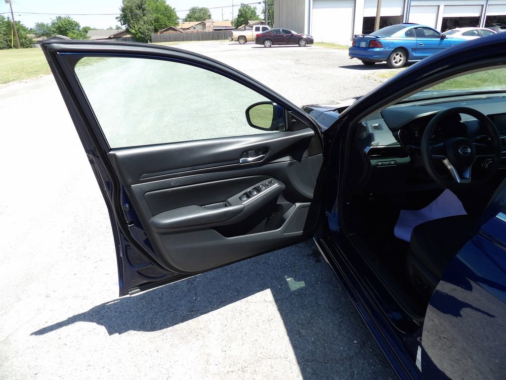 Used 2021 Nissan Altima 2.5 S w/ Driver Assist Package FWD image 9