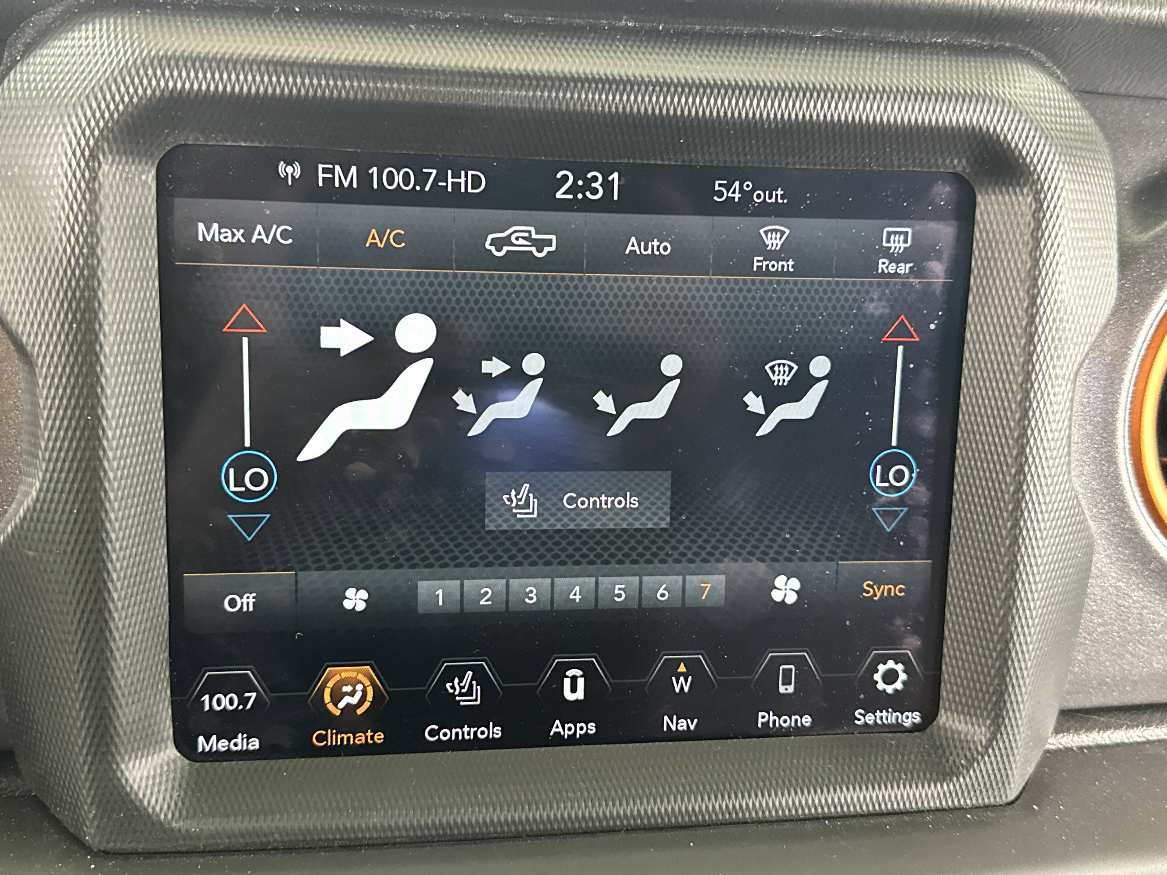 Used 2023 Jeep Gladiator Mojave w/ Cold Weather Group image 20