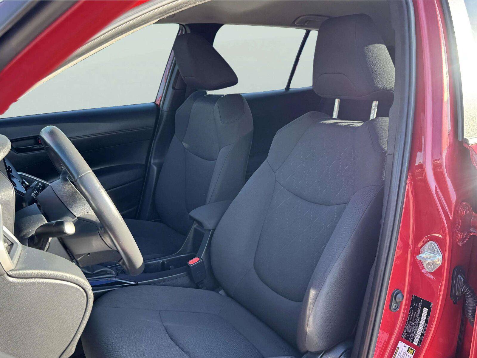 Used 2023 Toyota Corolla Cross LE FWD image 19