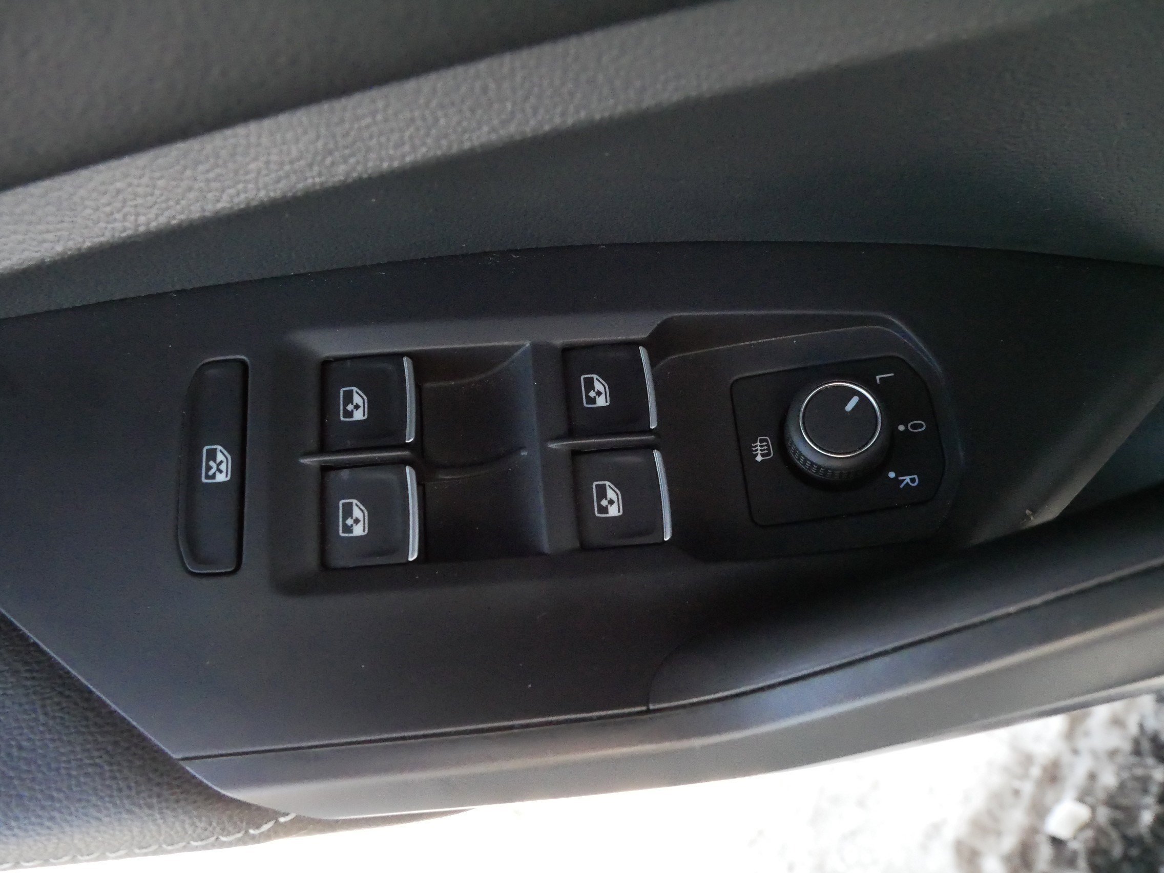 Certified 2023 Volkswagen Jetta S image 19