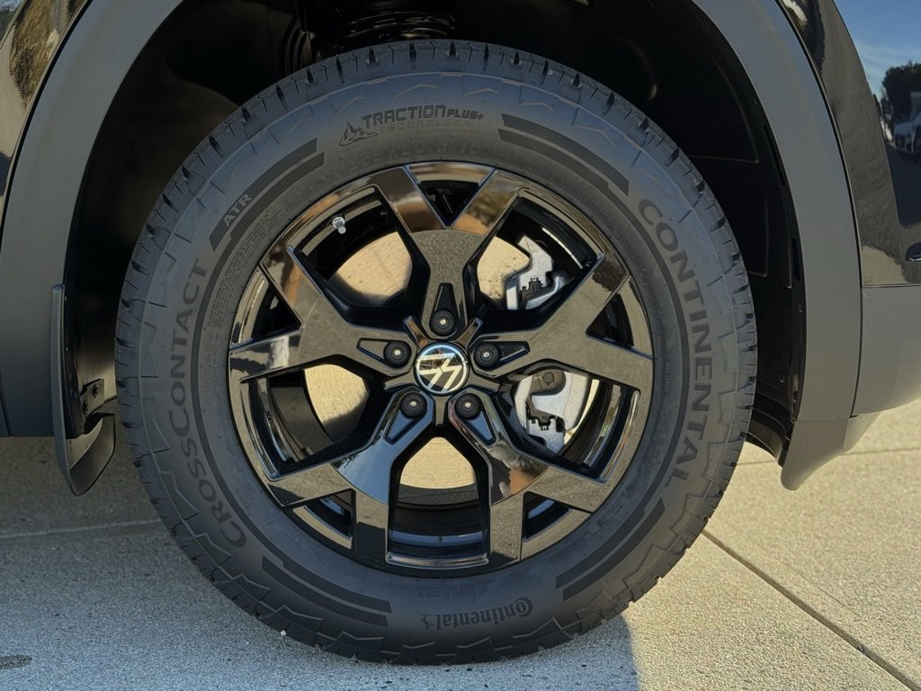 New 2025 Volkswagen Atlas Peak Edition SE image 7