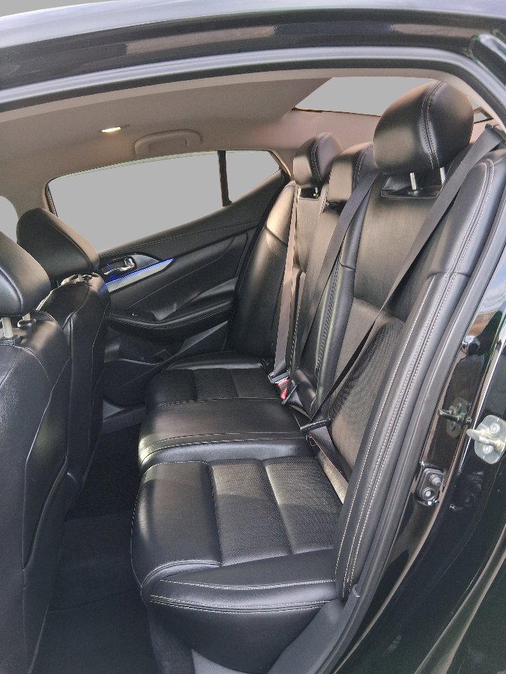 Used 2018 Nissan Maxima 3.5 SV image 27