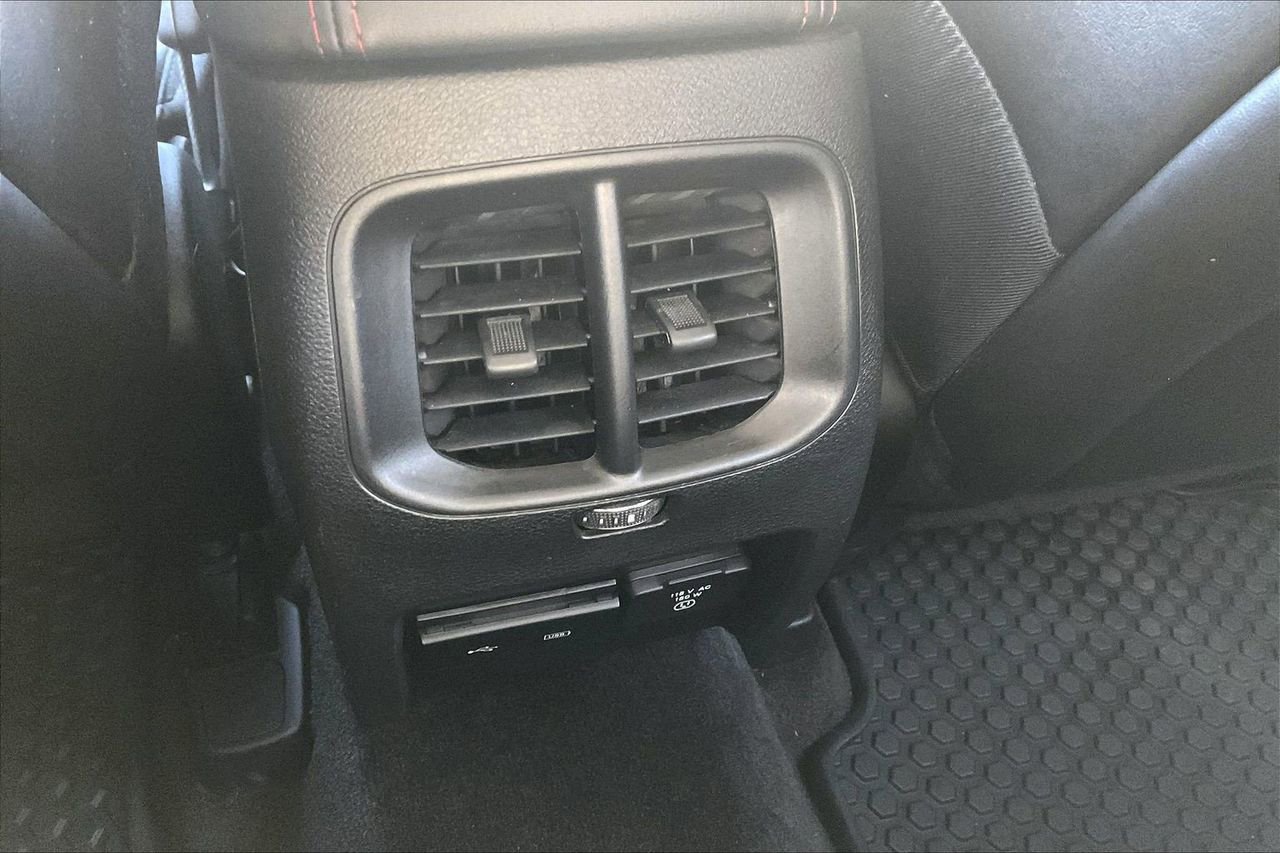 Used 2019 Jeep Cherokee Trailhawk w/ Comfort/Convenience Group image 16