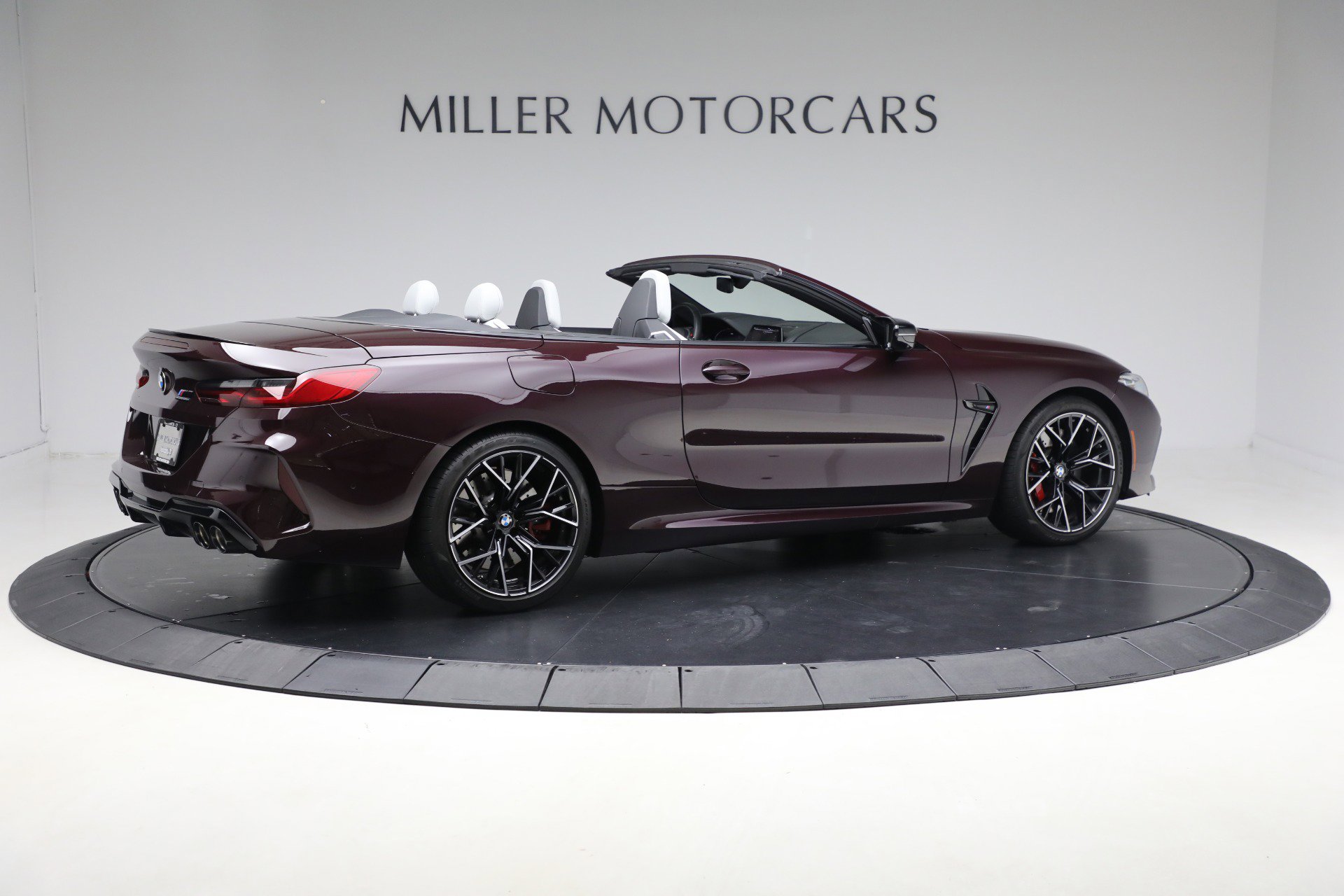 Used 2022 BMW M8 Competition AWD/4WD image 8