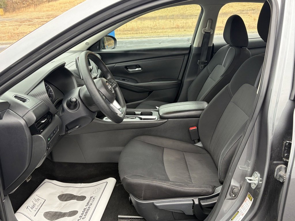 Used 2024 Nissan Sentra SV image 12