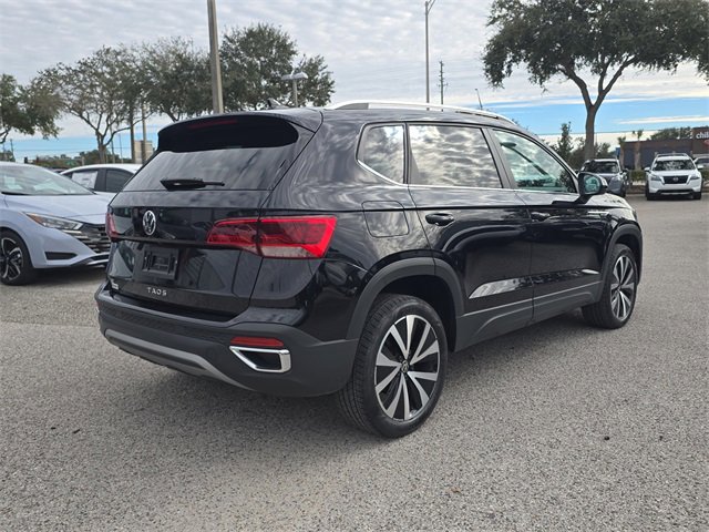 Used 2024 Volkswagen Taos SE image 8