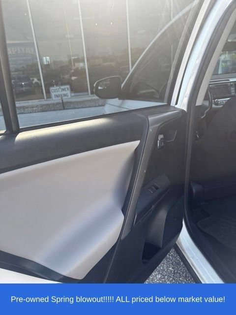 Used 2016 Toyota RAV4 XLE FWD image 19