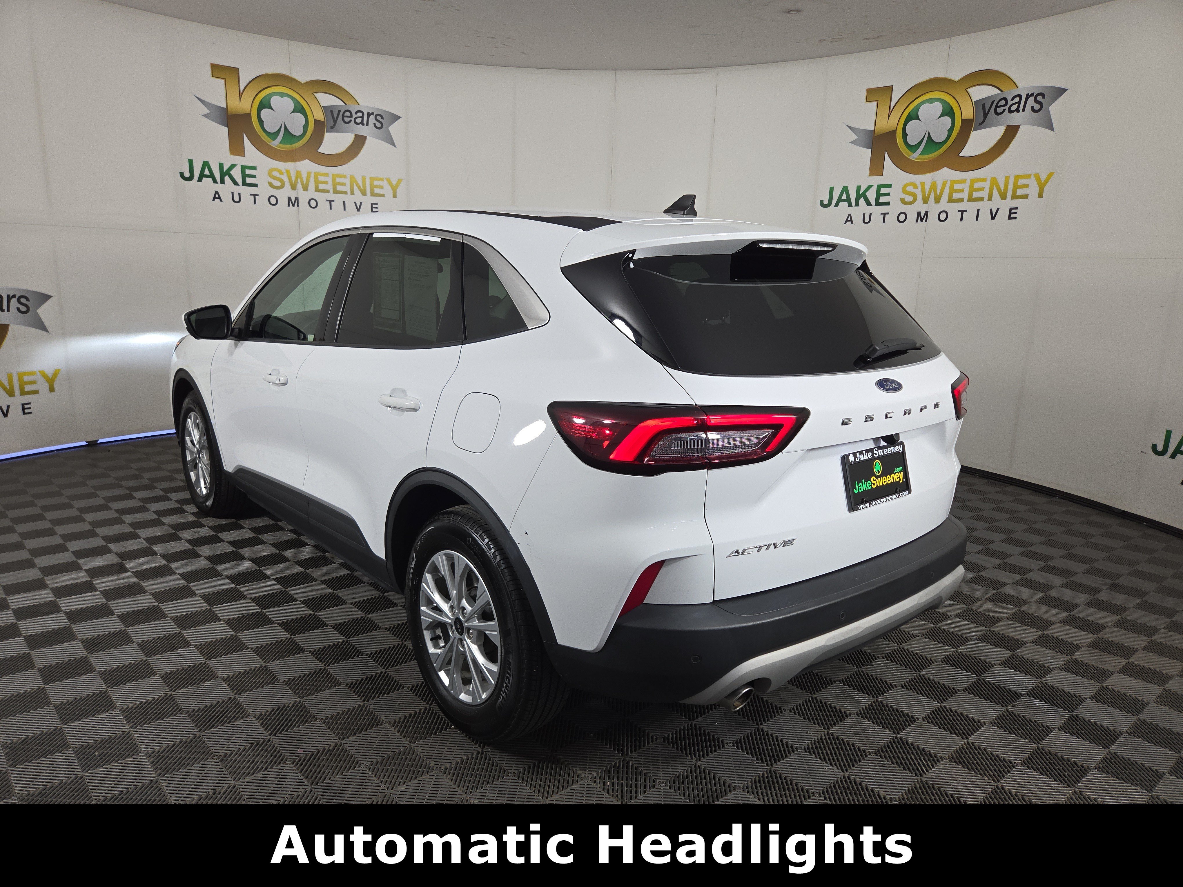 Used 2023 Ford Escape Active w/ Tech Pack #2 FWD image 6