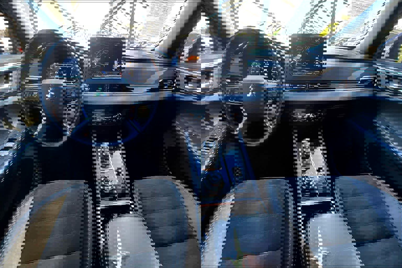 Used 2023 Mitsubishi Outlander SE Black Edition image 15