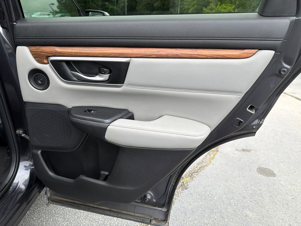 Used 2018 Honda CR-V Touring image 16