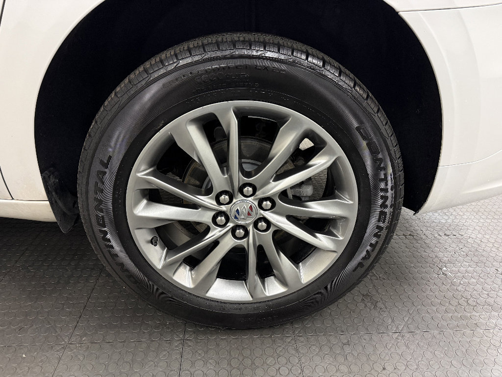 Used 2024 Buick Enclave Avenir w/ Avenir Technology Package AWD/4WD image 12