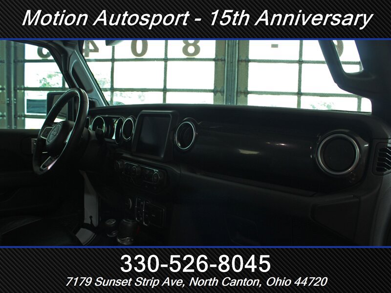 Used 2023 Jeep Wrangler Unlimited Sahara AWD/4WD image 40