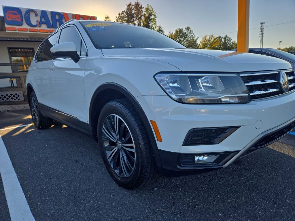 Used 2018 Volkswagen Tiguan SEL image 4
