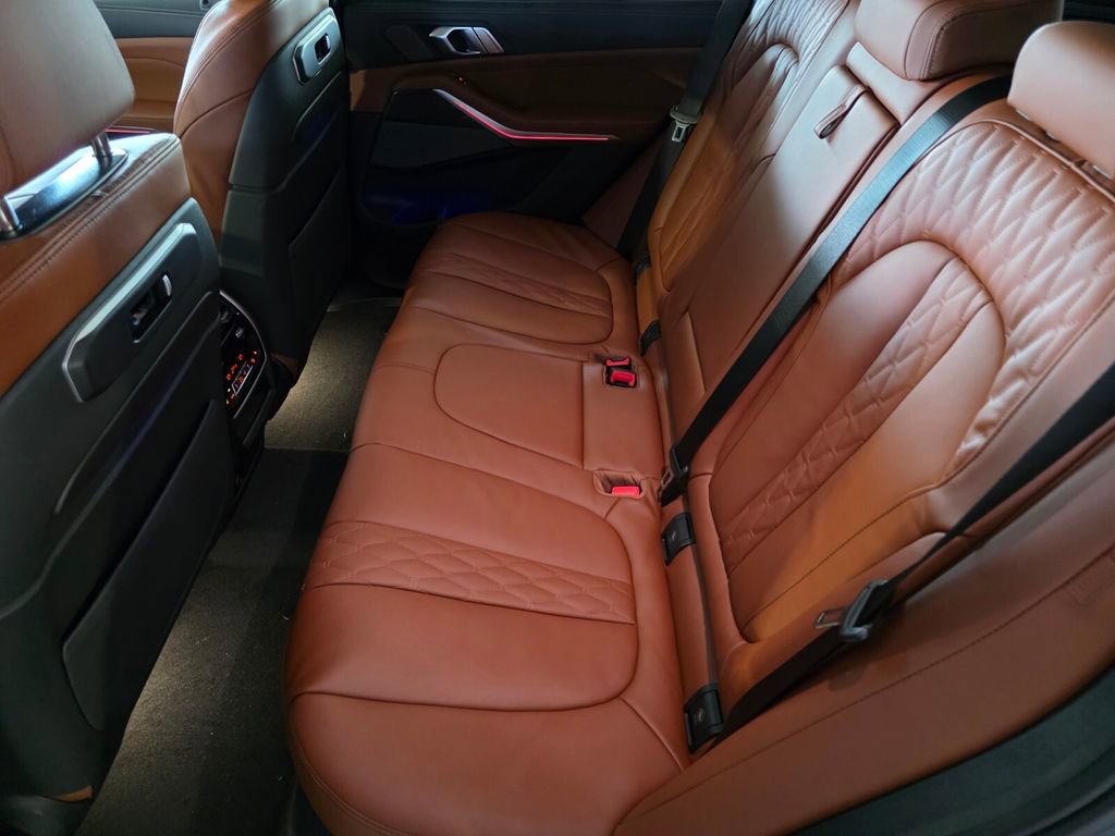 New 2026 BMW X5 M60i AWD/4WD image 11