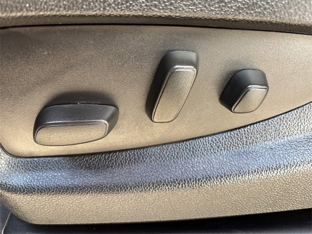 Used 2015 Chevrolet Silverado 3500 LTZ image 16