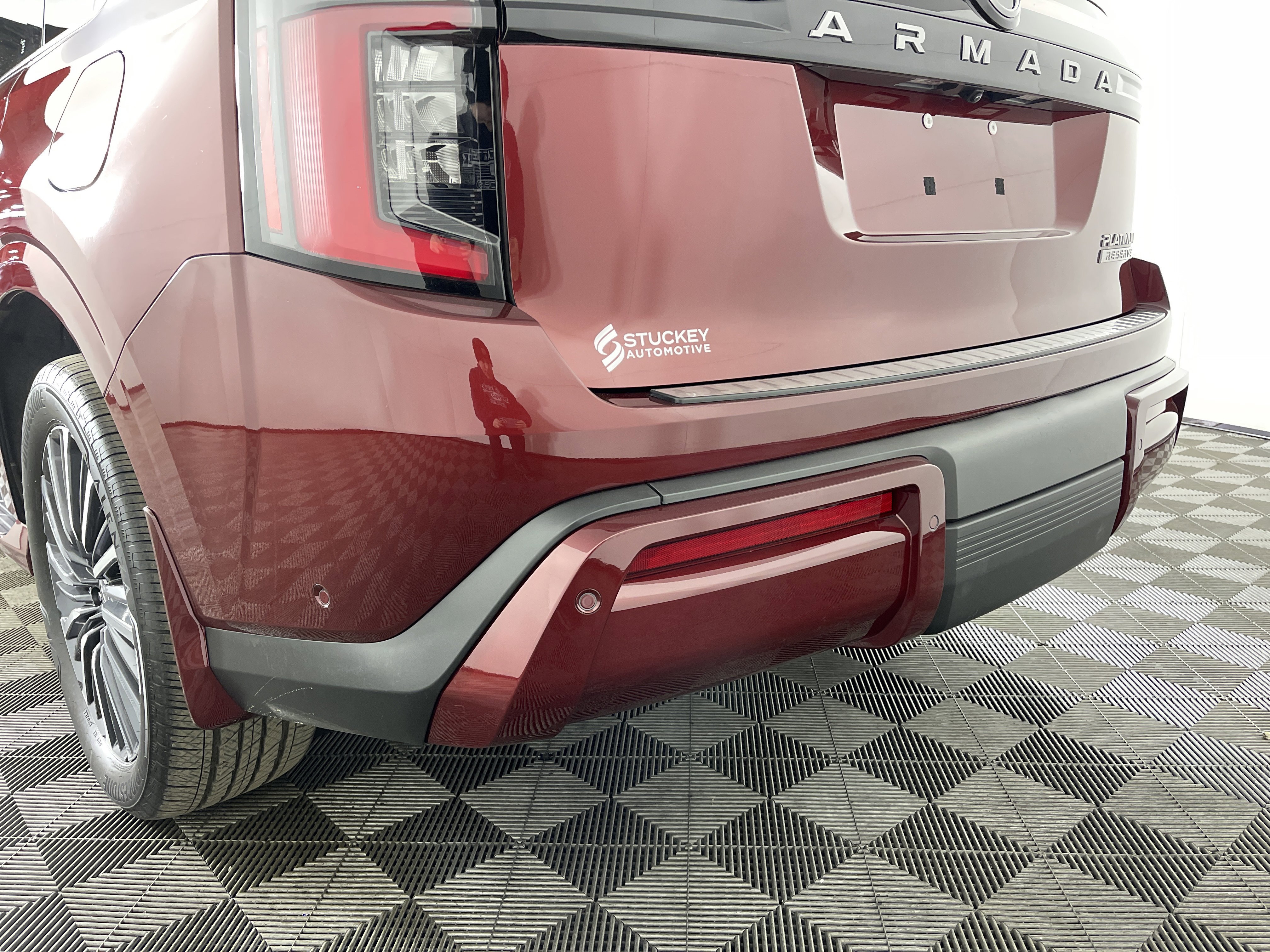 Used 2025 Nissan Armada Platinum Reserve image 7