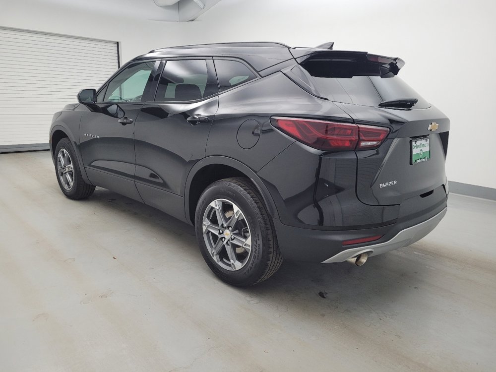 Used 2024 Chevrolet Blazer LT w/ Convenience Package FWD image 3