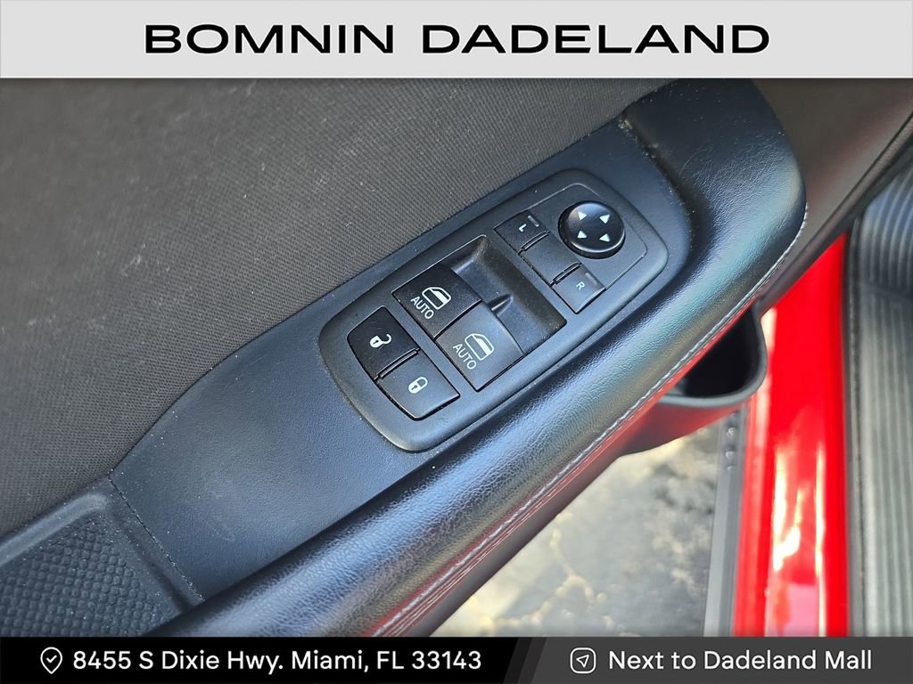 Used 2020 Dodge Challenger SXT image 12