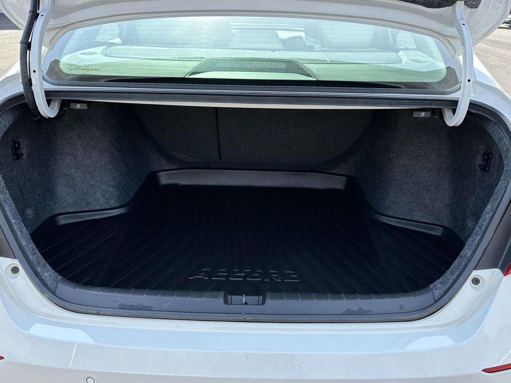 Certified 2021 Honda Accord EX-L image 8