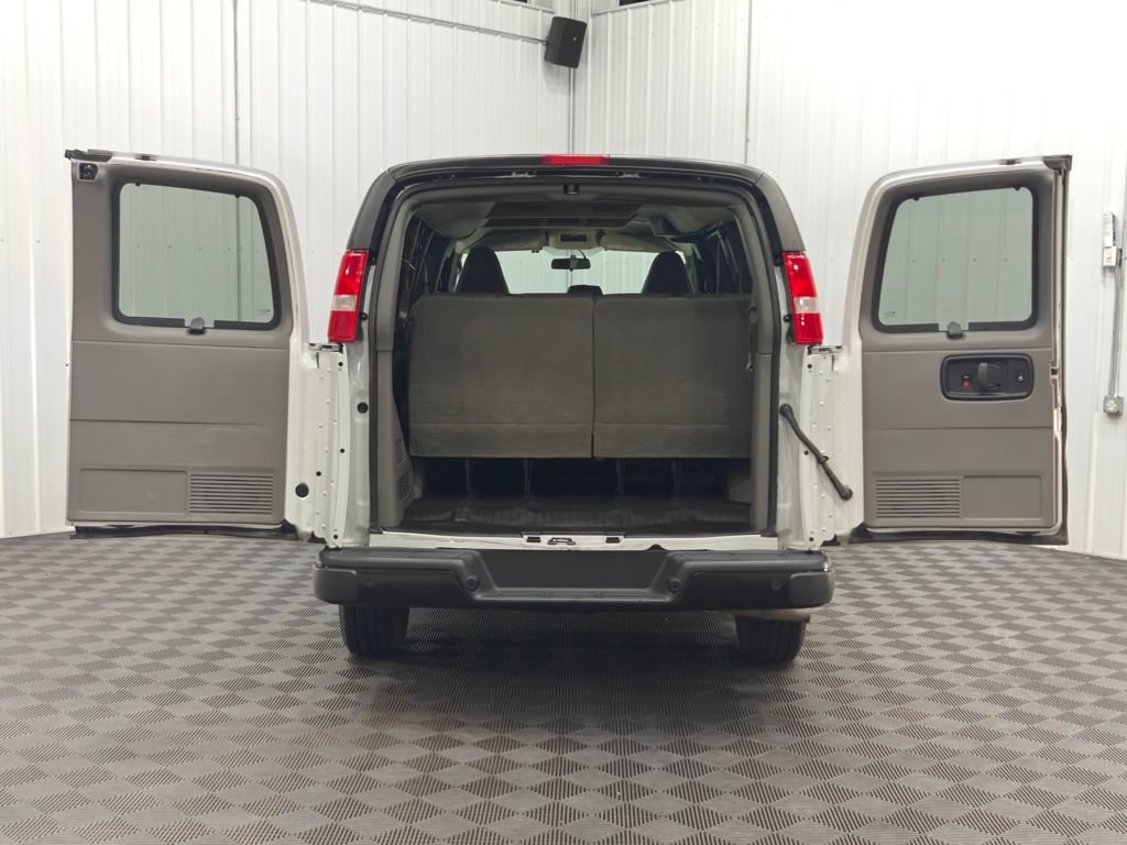 Used 2023 GMC Savana 2500 LS w/ Driver Convenience Package RWD image 30