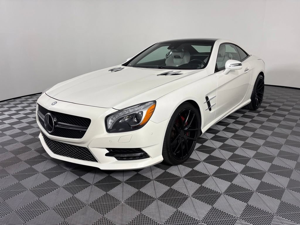 Used 2014 Mercedes-Benz SL 550 image 3