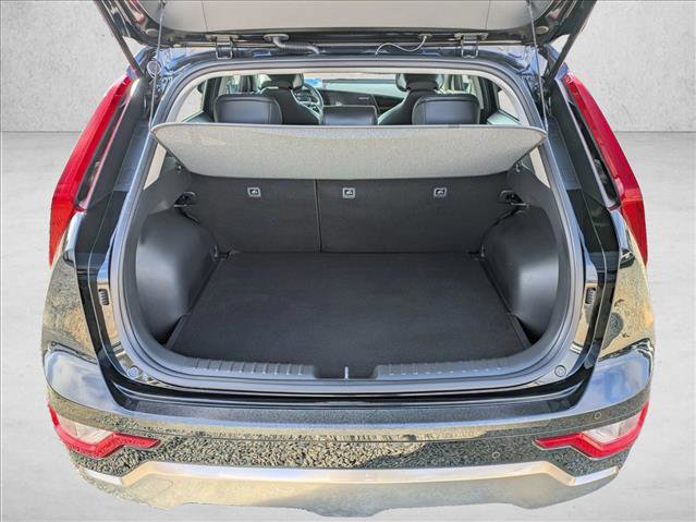 Used 2024 Kia Niro EX Touring image 6