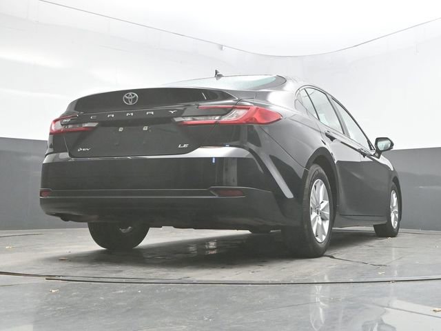 Used 2025 Toyota Camry LE image 37