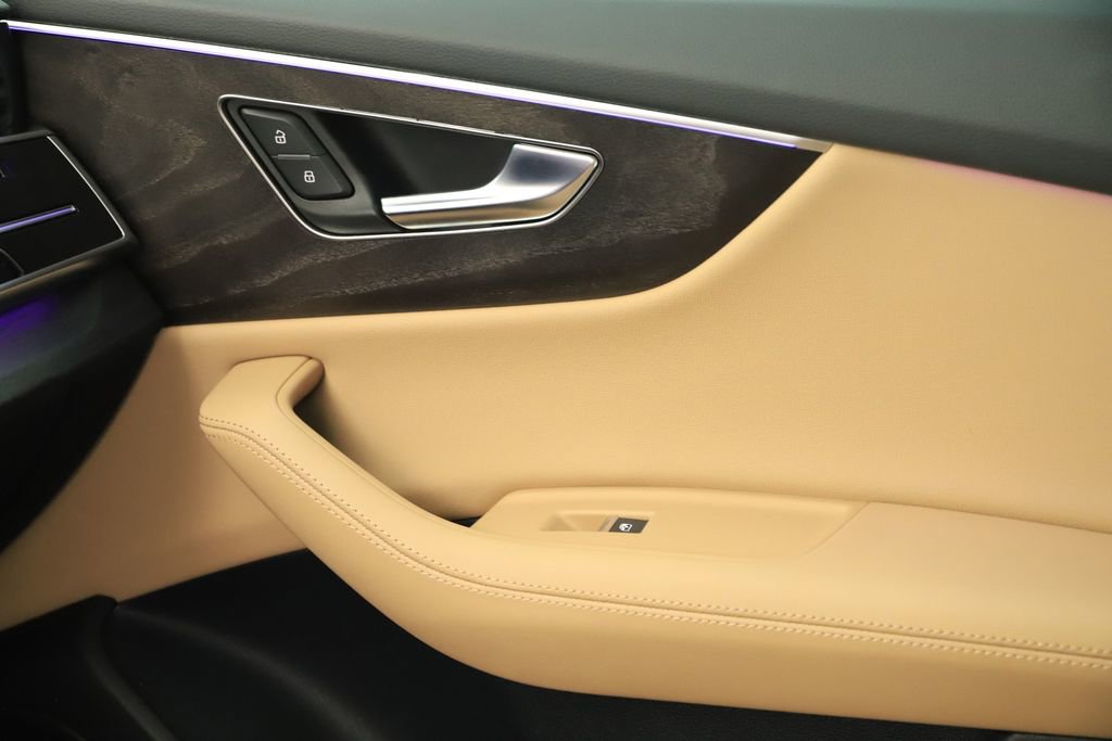 Certified 2023 Audi Q8 Premium Plus w/ Premium Plus Package image 29