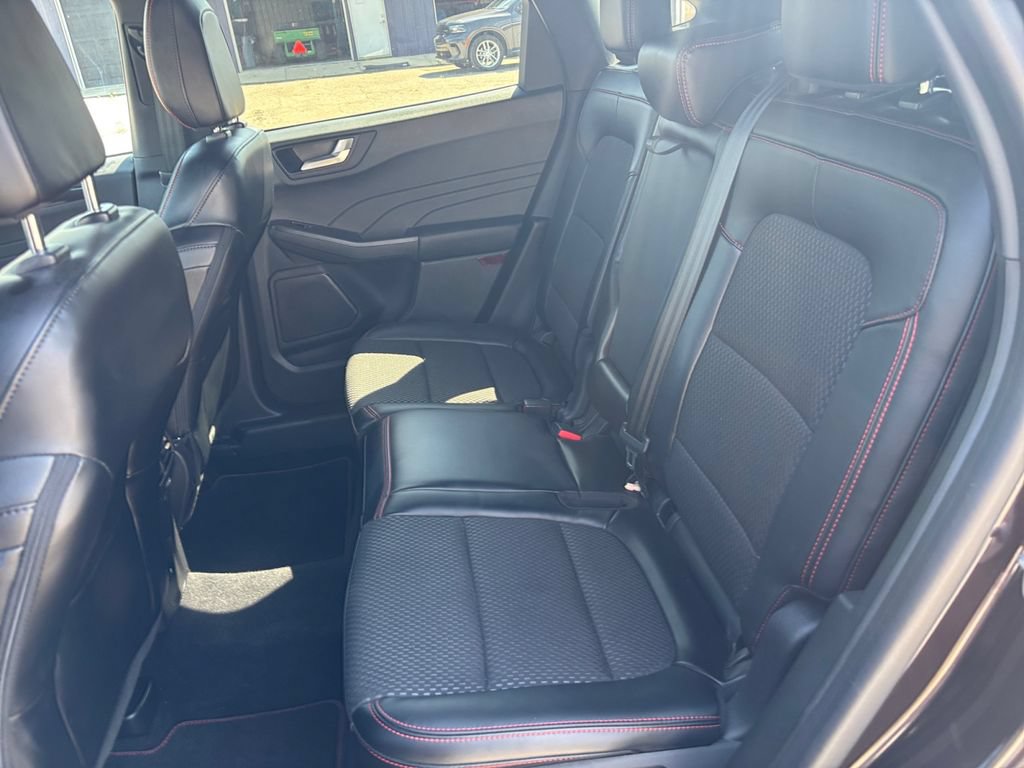 Used 2023 Ford Escape ST-Line w/ Tech Pack #1 FWD image 22