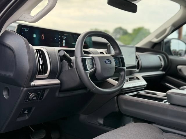 Certified 2025 Ford Expedition Max Active AWD/4WD image 13