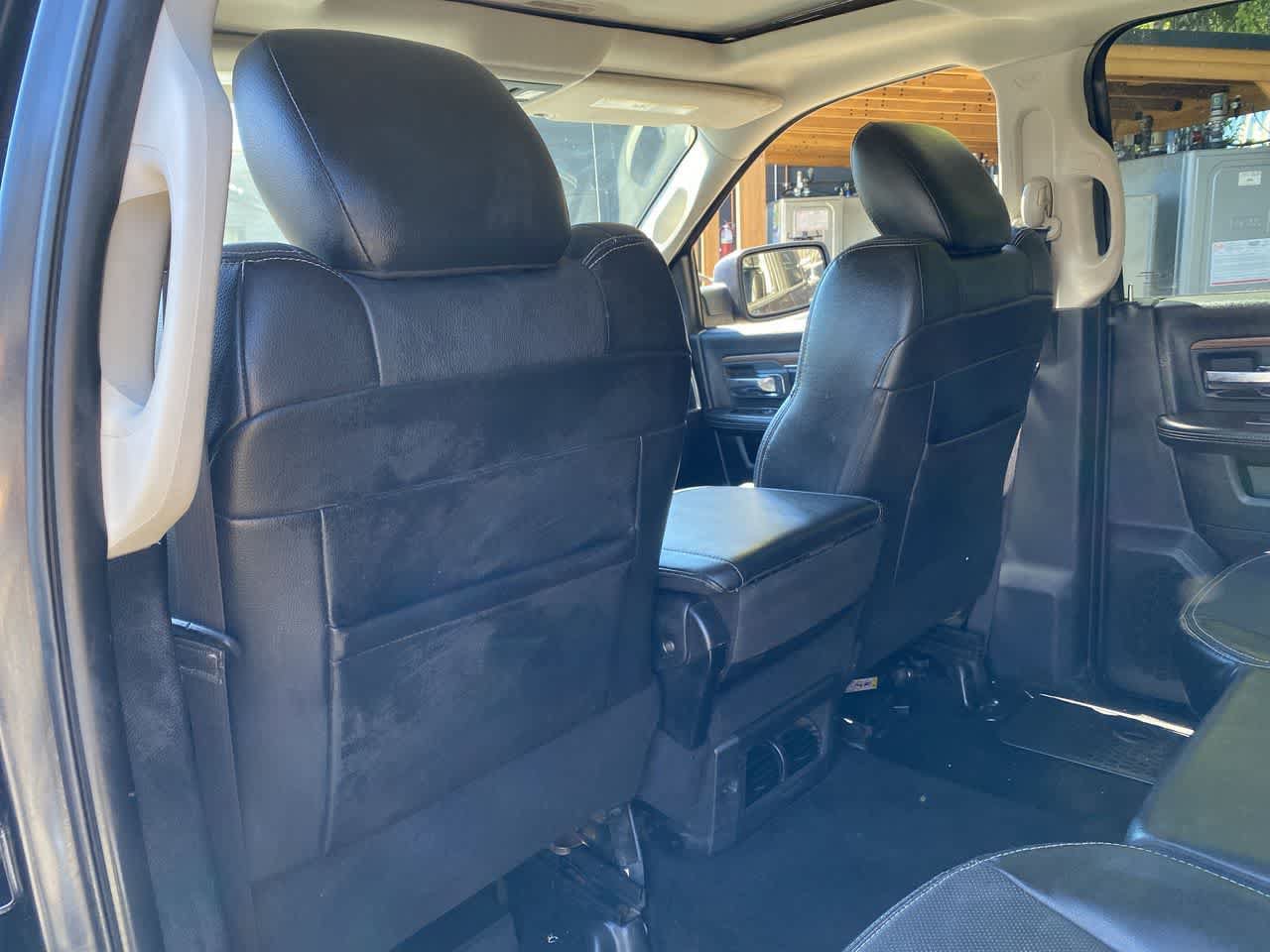 Used 2014 RAM 1500 Laramie w/ Convenience Group AWD/4WD image 14