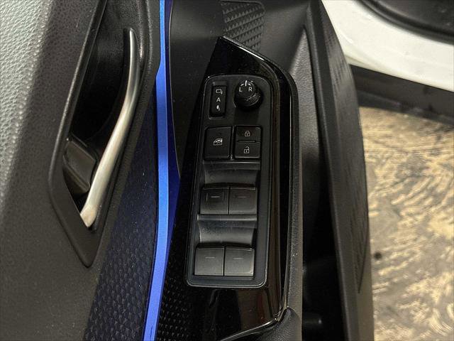 Certified 2022 Toyota C-HR XLE FWD image 22