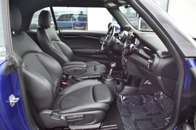 Used 2019 MINI Cooper S w/ Signature Upholstery Package FWD image 37