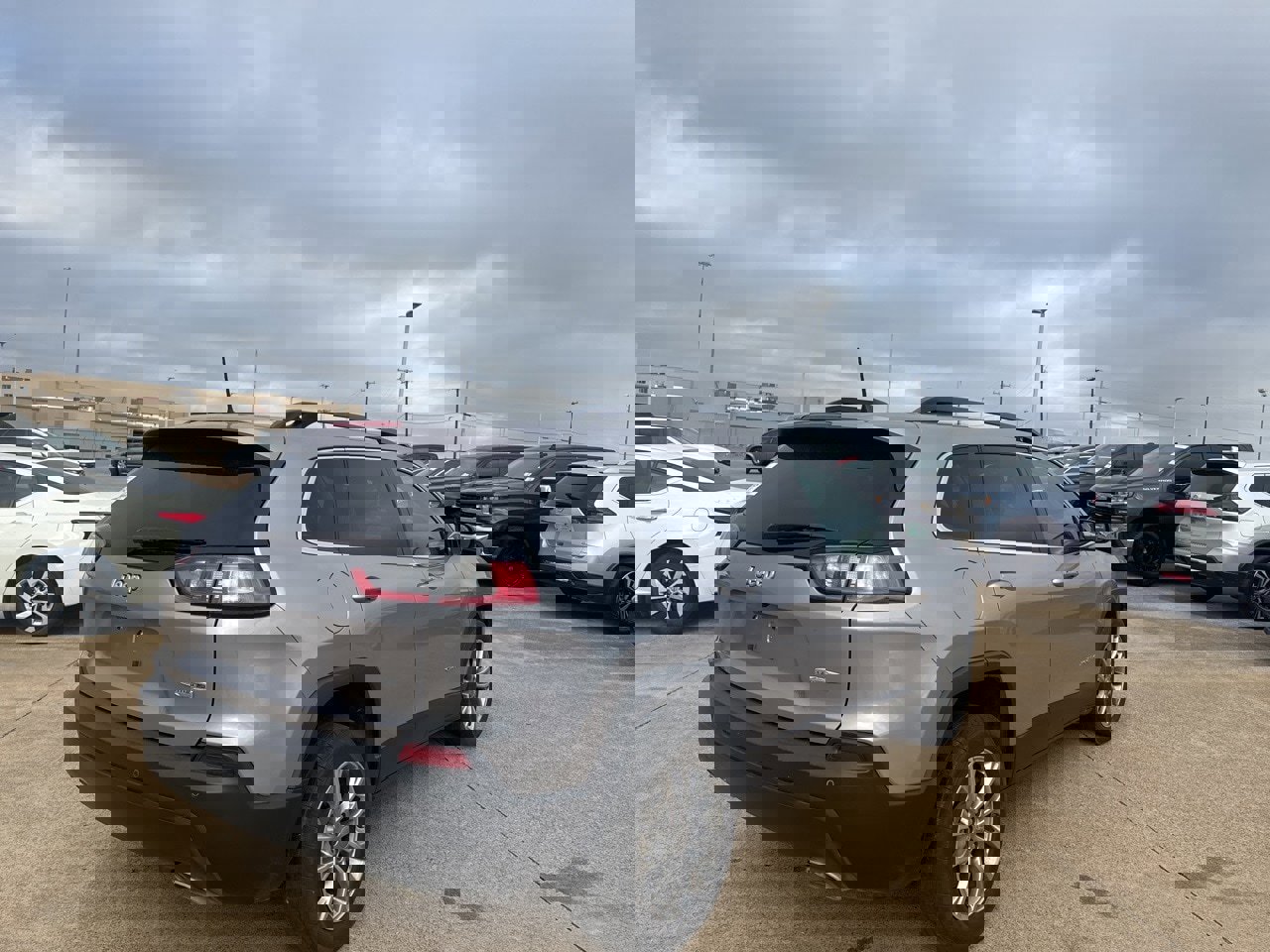 Used 2022 Jeep Cherokee Latitude Lux image 7