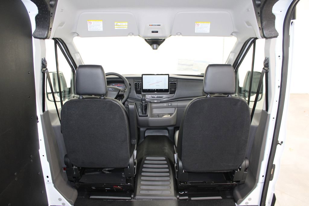 New 2026 Ford Transit 250 148 Medium Roof w/ Load Area Protection Package RWD image 29