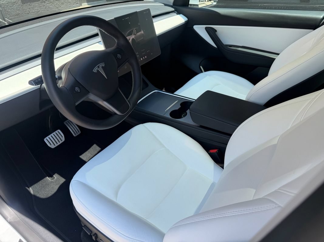 Used 2022 Tesla Model Y Performance AWD/4WD image 27