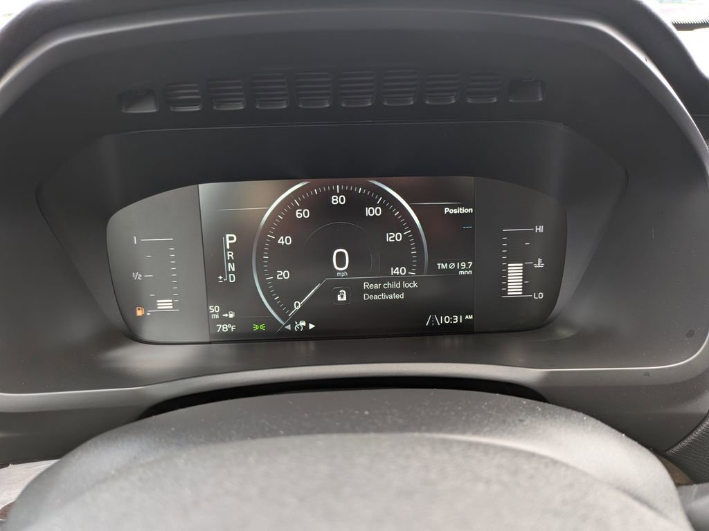 Used 2019 Volvo XC90 T5 Momentum w/ Protection Package Premier image 18