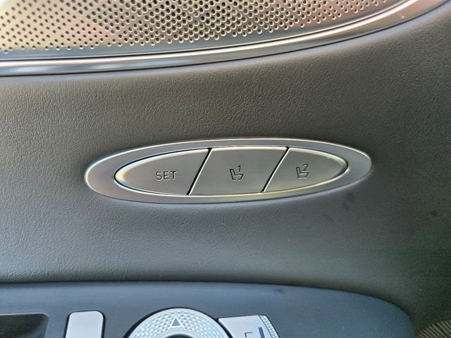 Used 2022 Genesis GV70 2.5T w/ Select Package image 18