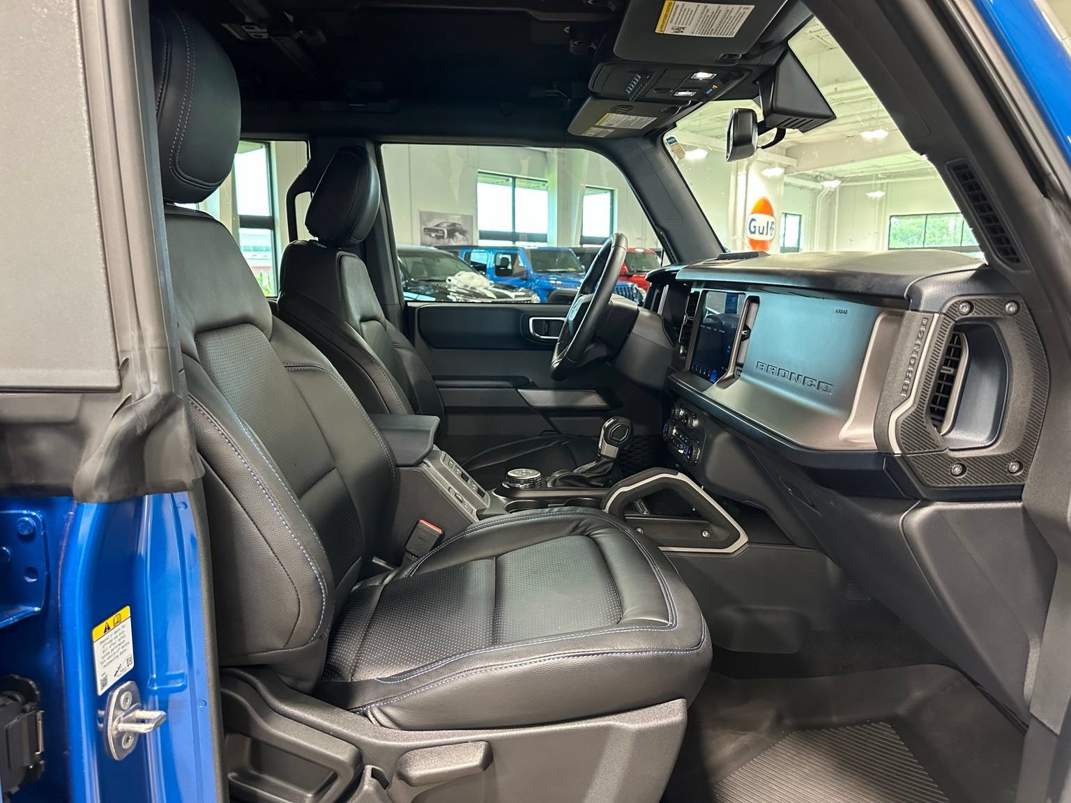 Used 2022 Ford Bronco Outer Banks w/ Sasquatch Package AWD/4WD image 40