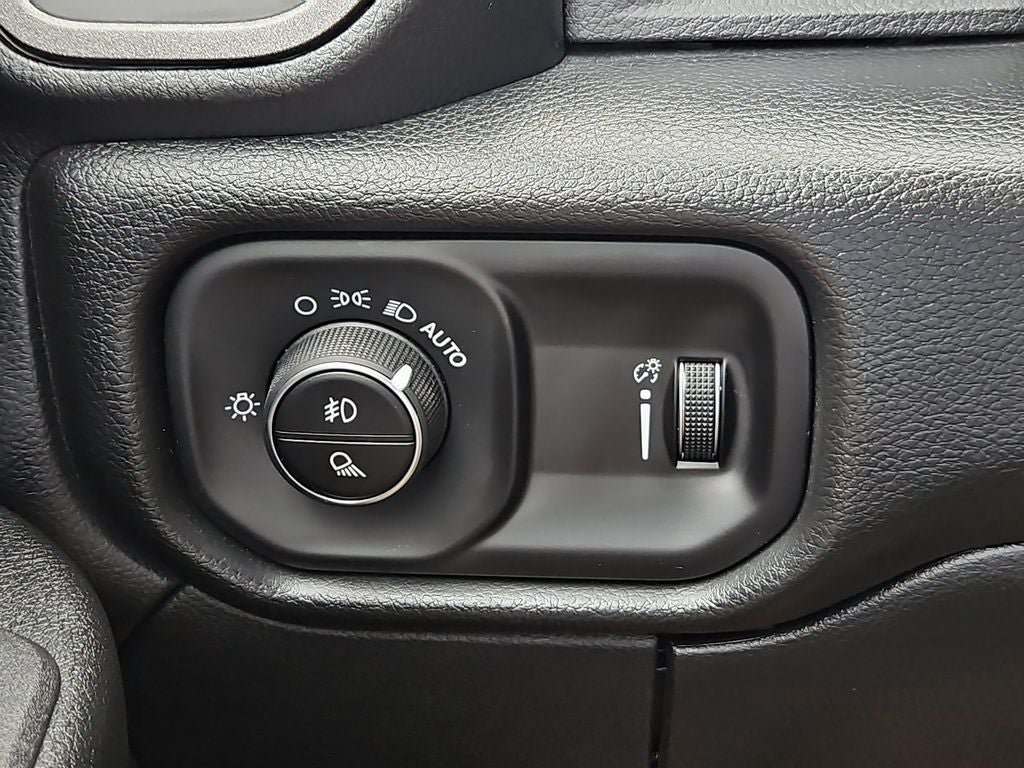 New 2026 RAM 3500 Tradesman AWD/4WD image 25