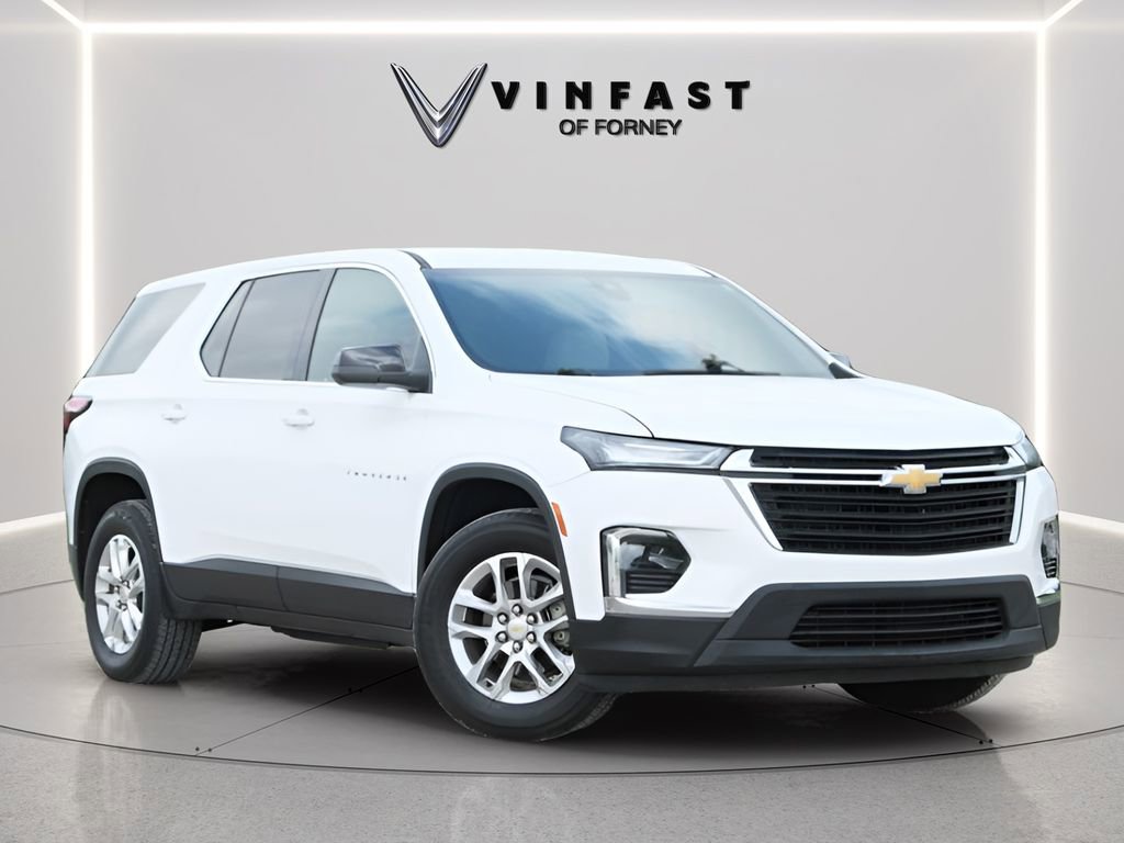 Used 2023 Chevrolet Traverse LS FWD image 4
